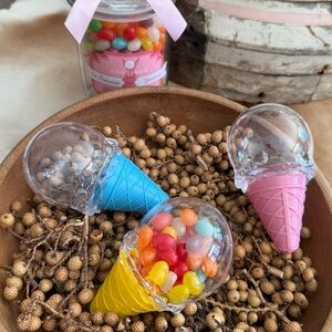 Easter Eggs NWT Bundle of 6 Ice Cream Cone Shaped Eggs Candy Basket Decor